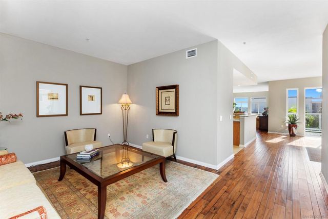 301 Mission Ave 601, Oceanside, CA 92054