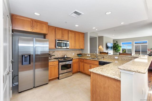 301 Mission Ave 601, Oceanside, CA 92054