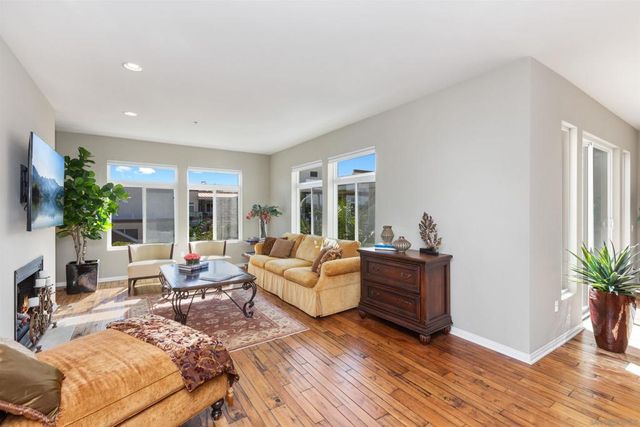 301 Mission Ave 601, Oceanside, CA 92054