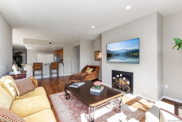 301 Mission Ave 601, Oceanside, CA 92054