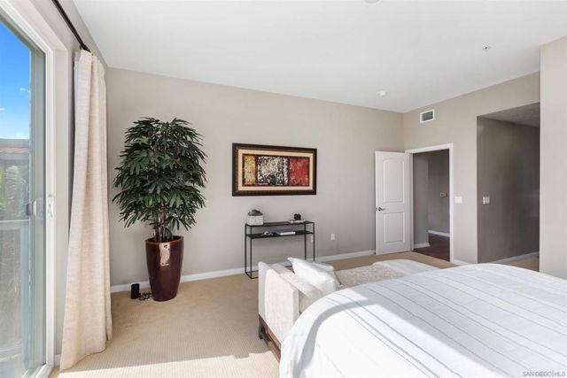 301 Mission Ave 601, Oceanside, CA 92054