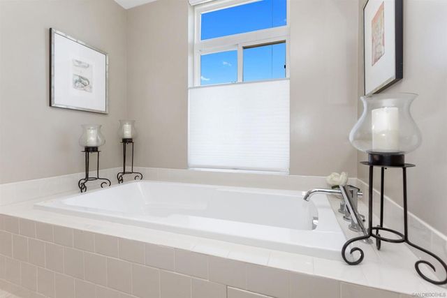 301 Mission Ave 601, Oceanside, CA 92054