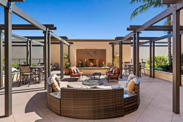 301 Mission Ave 601, Oceanside, CA 92054