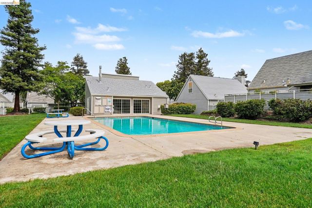 1649 Somerset Pl, Antioch, CA 94509