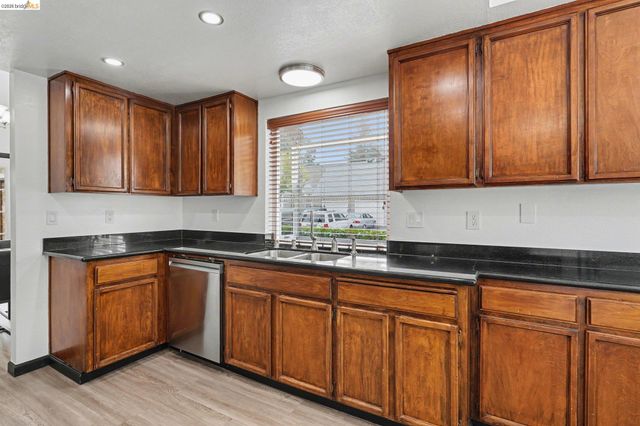 1649 Somerset Pl, Antioch, CA 94509
