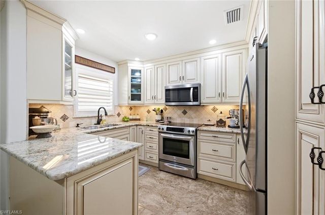 1549 Sandpiper ST 80, Naples, FL 34102