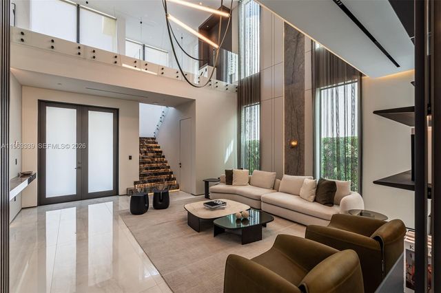 10540 NW 67th Ter, Doral, FL 33178