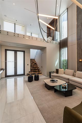 10540 NW 67th Ter, Doral, FL 33178