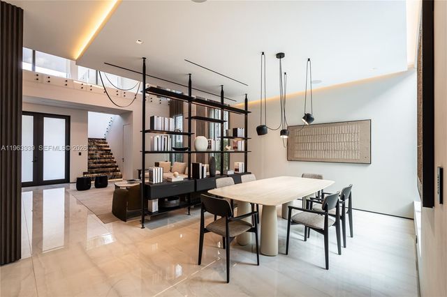 10540 NW 67th Ter, Doral, FL 33178