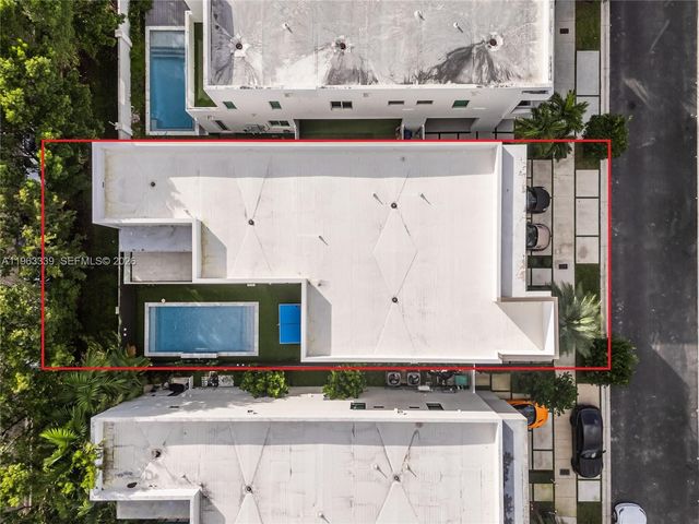 10540 NW 67th Ter, Doral, FL 33178