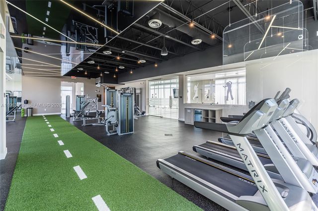 10540 NW 67th Ter, Doral, FL 33178