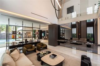 10540 NW 67th Ter, Doral, FL 33178