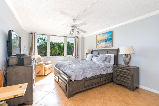 3912 S Ocean Boulevard 208, Highland Beach, FL 33487