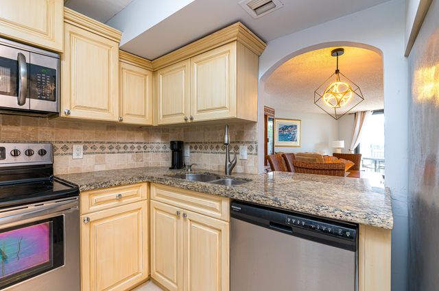3912 S Ocean Boulevard 208, Highland Beach, FL 33487