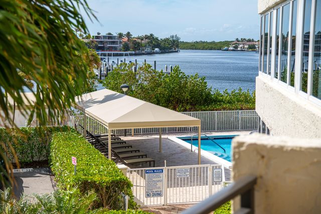 3912 S Ocean Boulevard 208, Highland Beach, FL 33487