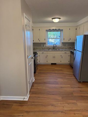 930 Arrow Circle, Oak Grove, KY 42262