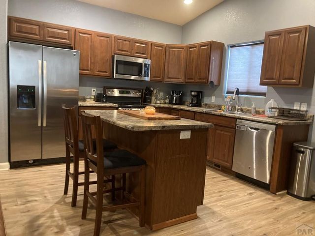 2212 Crestwood Ln, Pueblo, CO 81008
