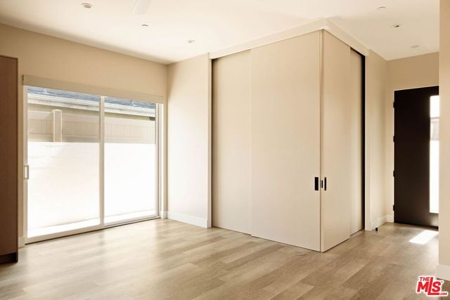 2325 27th St B, Santa Monica, CA 90405