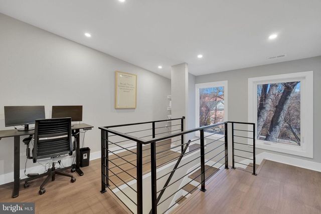 3811 SUITLAND RD SE, Washington, DC 20020