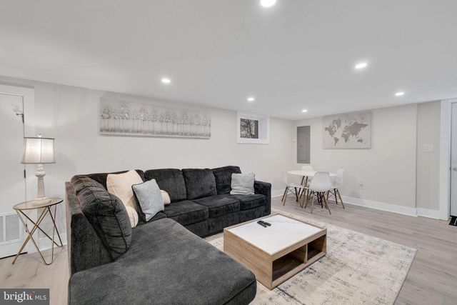 3811 SUITLAND RD SE, Washington, DC 20020