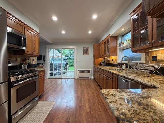 88 Edgemont Rd EDGEMONT RD, Montclair, NJ 07043