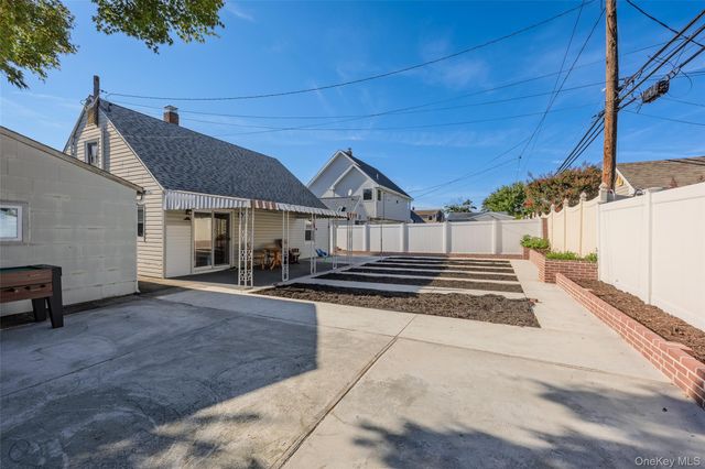 75 Ranch Lane, Levittown, NY 11756
