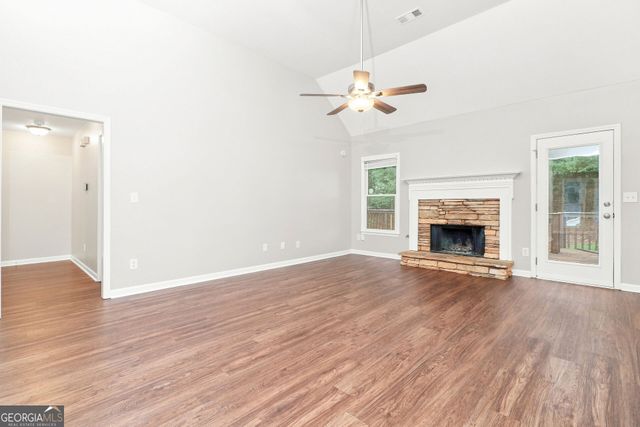 367 Crestview Drive, Dallas, GA 30157