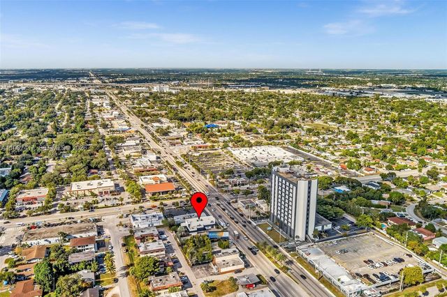 650 NE 167th St, Miami, FL 33162