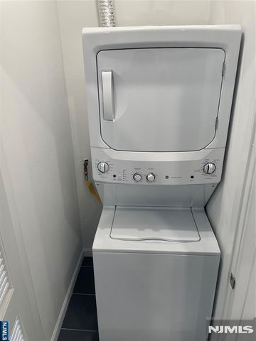 51 Main Street 201, Bergenfield, NJ 07621