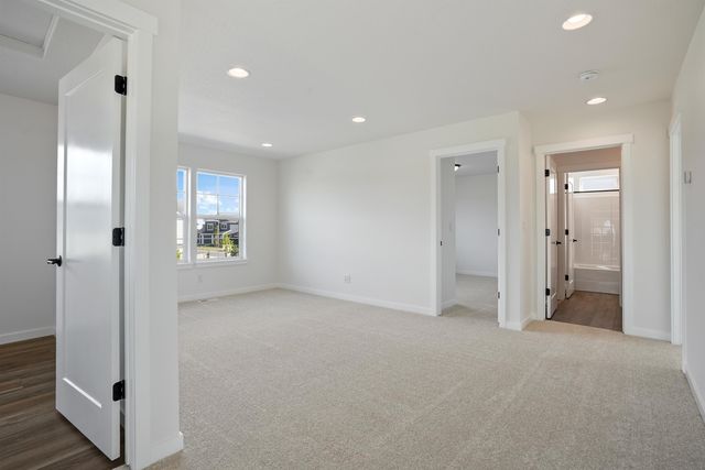 12249 N VALENCIA Ave, Spokane, WA 99208