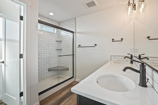 12249 N VALENCIA Ave, Spokane, WA 99208