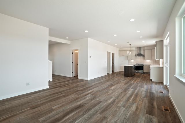 12249 N VALENCIA Ave, Spokane, WA 99208