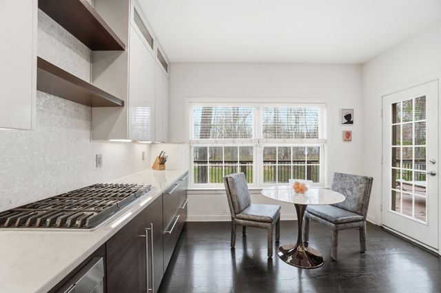 92 Buckeye Drive, Powell, OH 43065