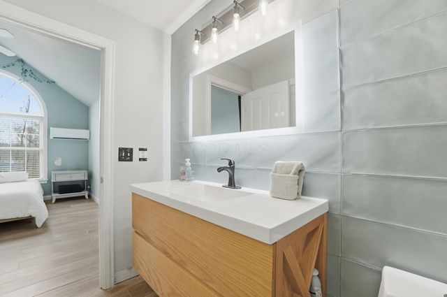 92 Buckeye Drive, Powell, OH 43065