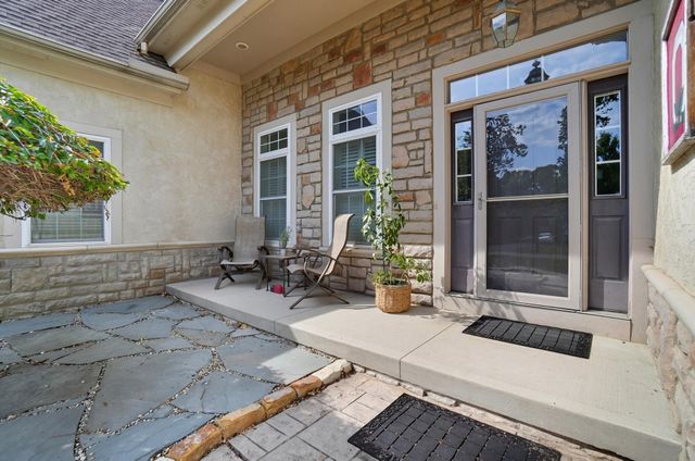 92 Buckeye Drive, Powell, OH 43065