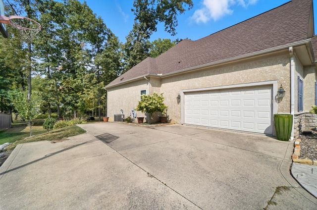 92 Buckeye Drive, Powell, OH 43065