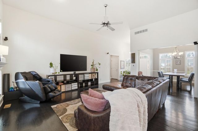 92 Buckeye Drive, Powell, OH 43065