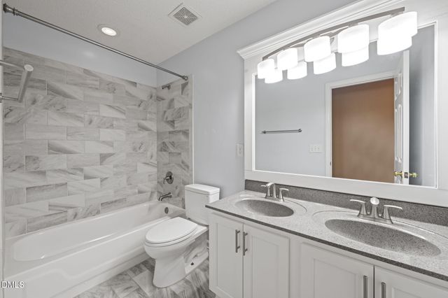 116 Tremont Circle, Chapel Hill, NC 27516