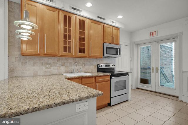 603 SWEDE ST, Norristown, PA 19401