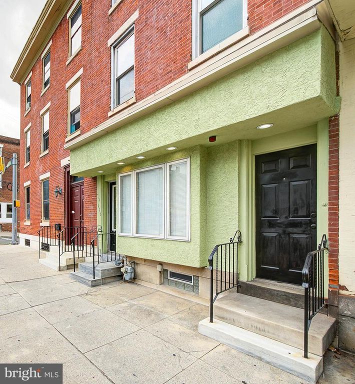 603 SWEDE ST, Norristown, PA 19401