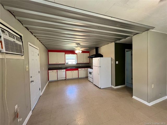 516 W Burton Street, Sulphur, LA 70663