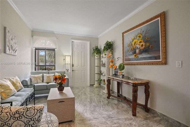 10341 NW 32nd Ter, Doral, FL 33172