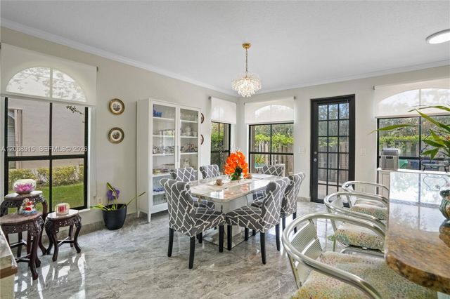 10341 NW 32nd Ter, Doral, FL 33172