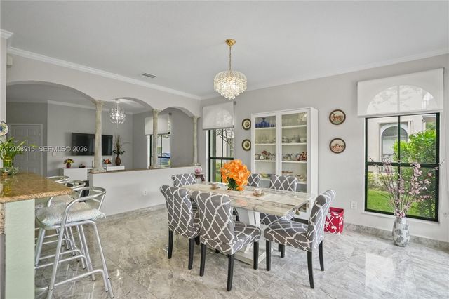 10341 NW 32nd Ter, Doral, FL 33172