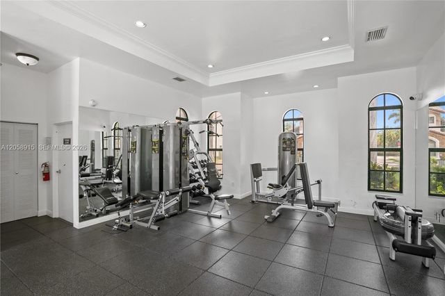 10341 NW 32nd Ter, Doral, FL 33172