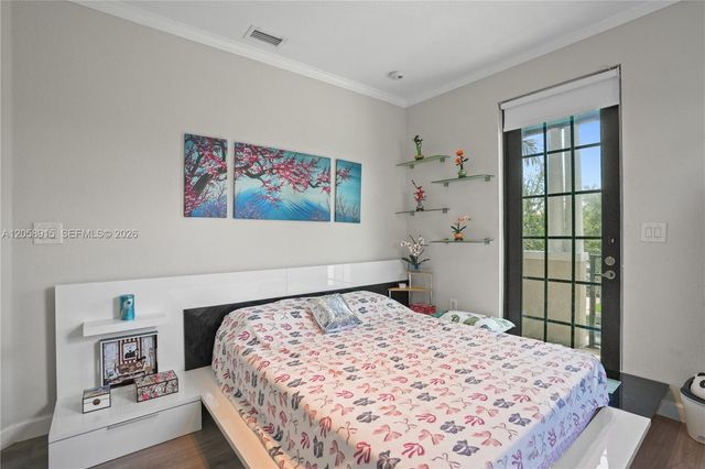 10341 NW 32nd Ter, Doral, FL 33172