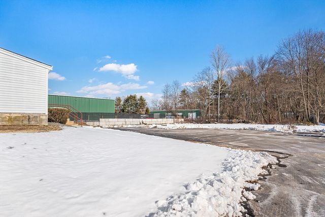 293 Bedford, Whitman, MA 02382