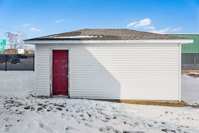 293 Bedford, Whitman, MA 02382