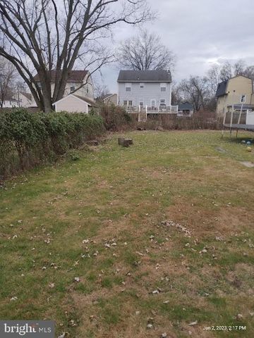 17 MAGNOLIA ST, Westville, NJ 08093