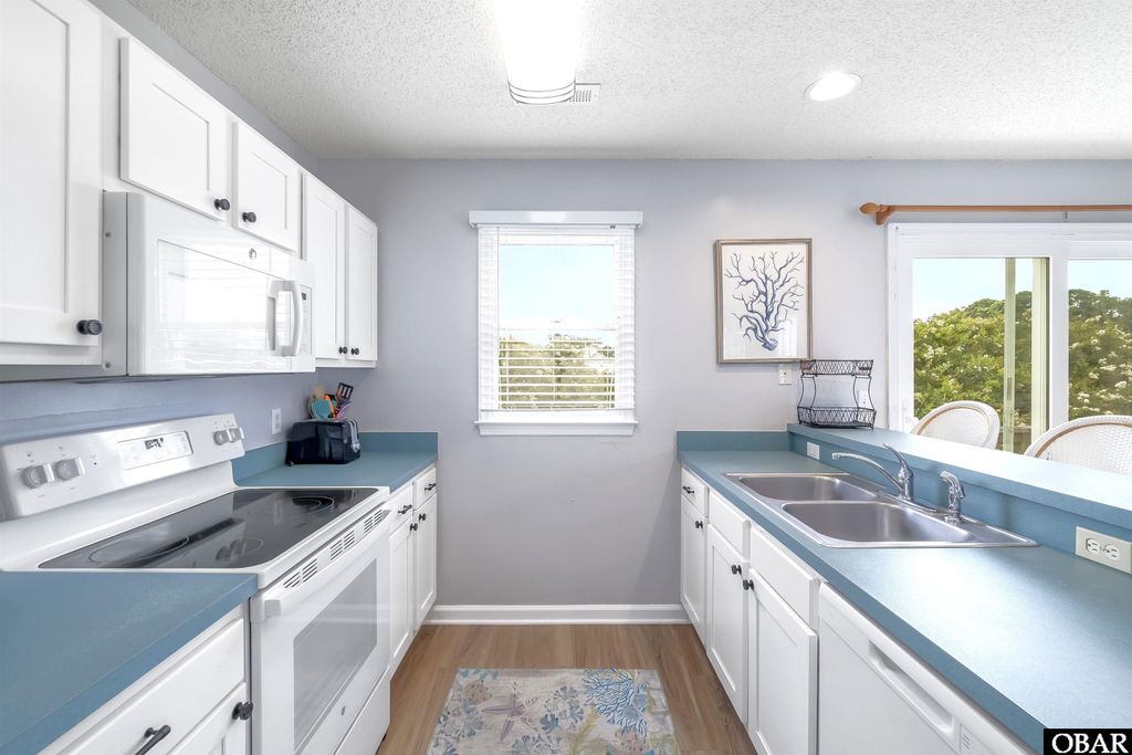 Image 8 of property listing at 1040 Mirage Street Lot 24, Corolla, NC 27927